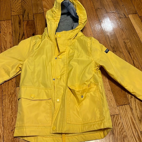 Oshkosh size 5 yellow raincoat - Picture 1 of 2